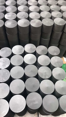 Плотность 1.80g 1.85g/cm3 Графит круглый стержень Вибрационный формовый способ для индивидуальных потребностей
