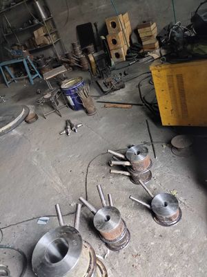 Специализированная графитная форма для литья латуни/мед. Круглая шестиугольная форма.85