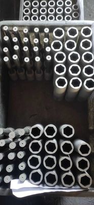 Графитная плесень высокой плотности для плотной плотности 1,82 и морфологии кристаллов пластинного графита